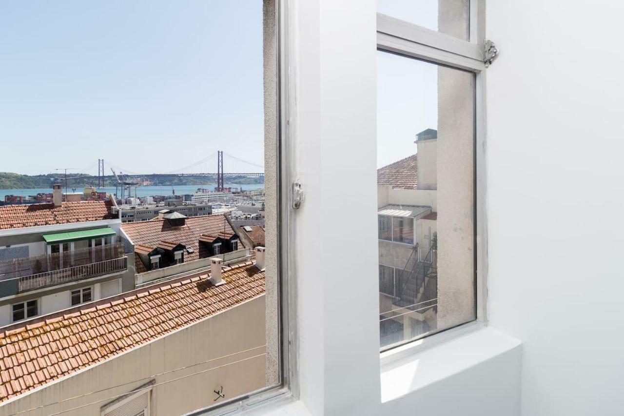 Ola Lisbon - Lapa With Panoramic View II Lägenhet Exteriör bild